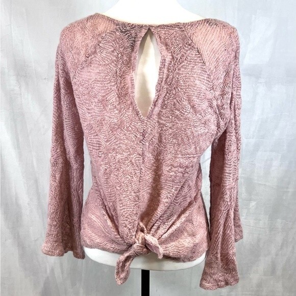 Jessica Simpson blush pink flare sleeve tie back sweater size large - Picture 4 of 6